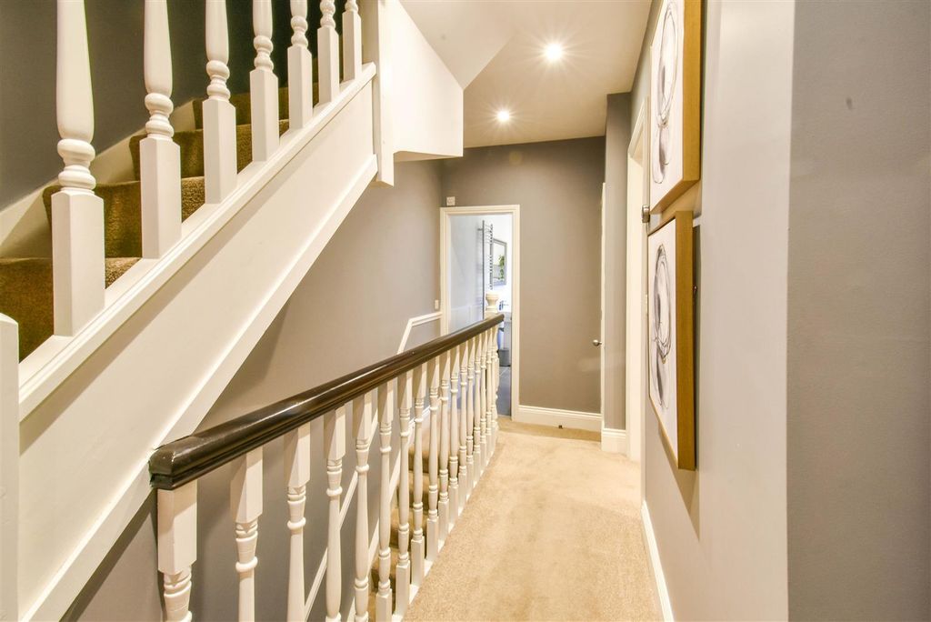 Additional image 8 of 4 bed terraced house to rentBishopthorpe Road, York YO23