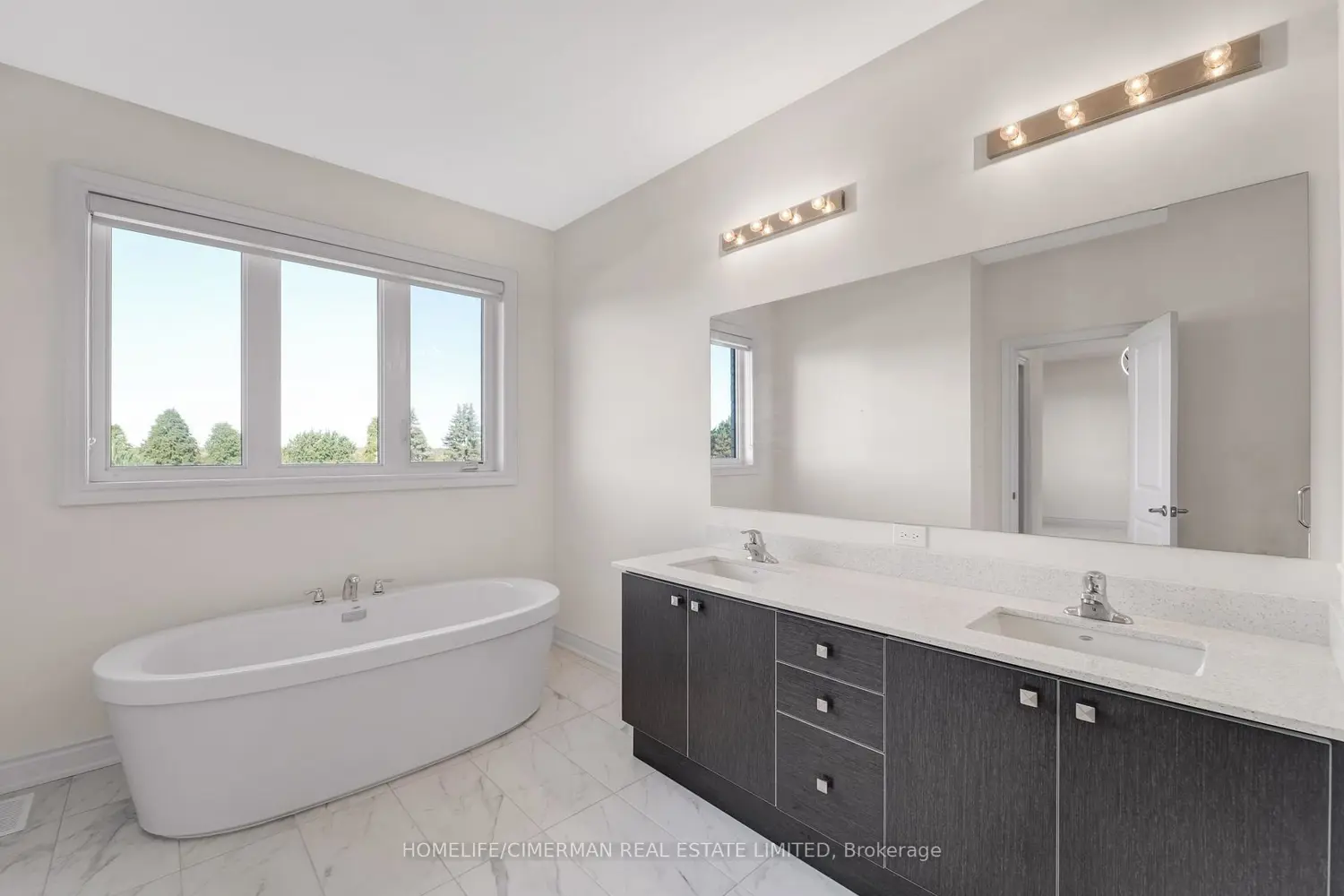 Additional image 11 of 99 Black Walnut Court