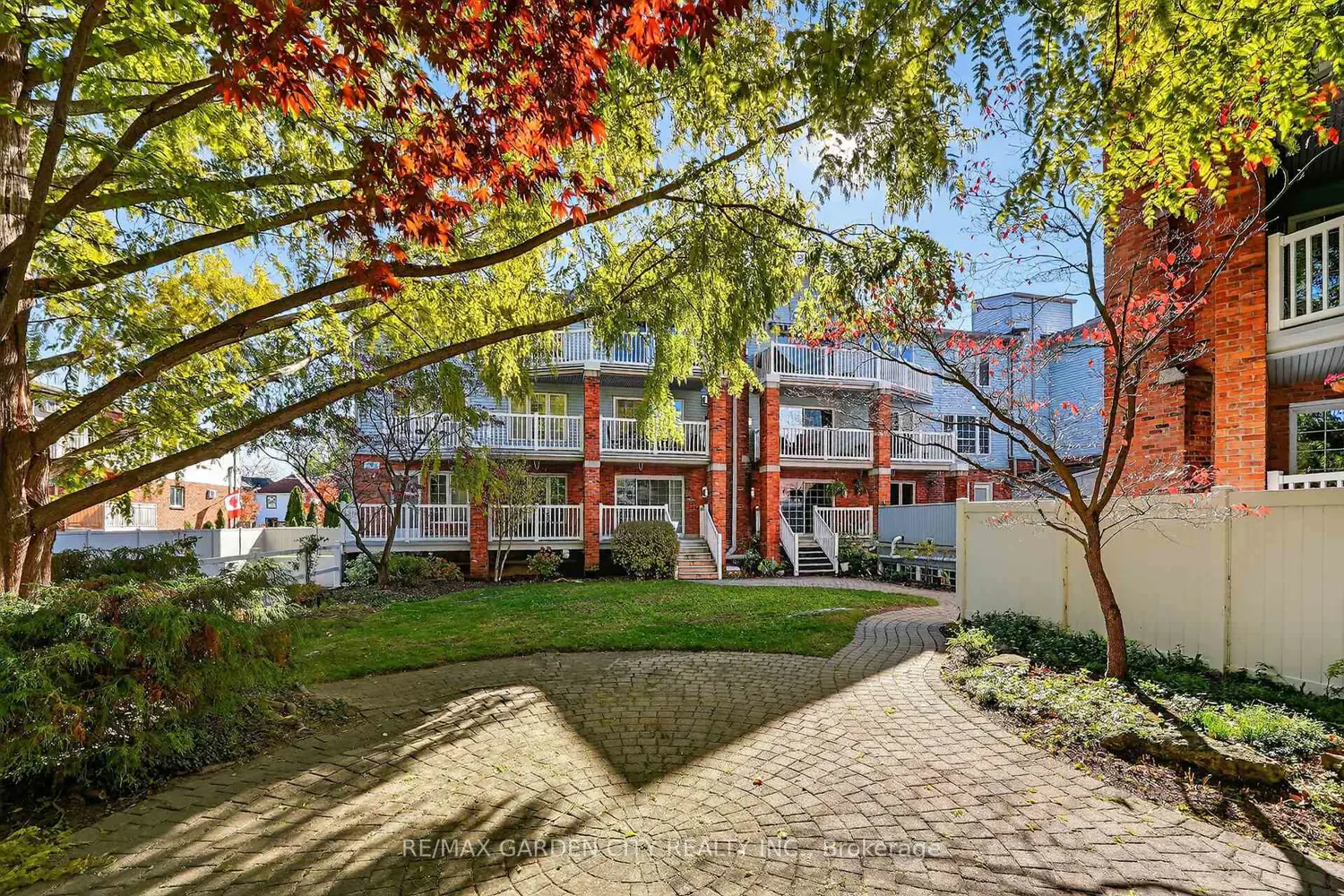 Additional image 15 of 70 Main Street 201