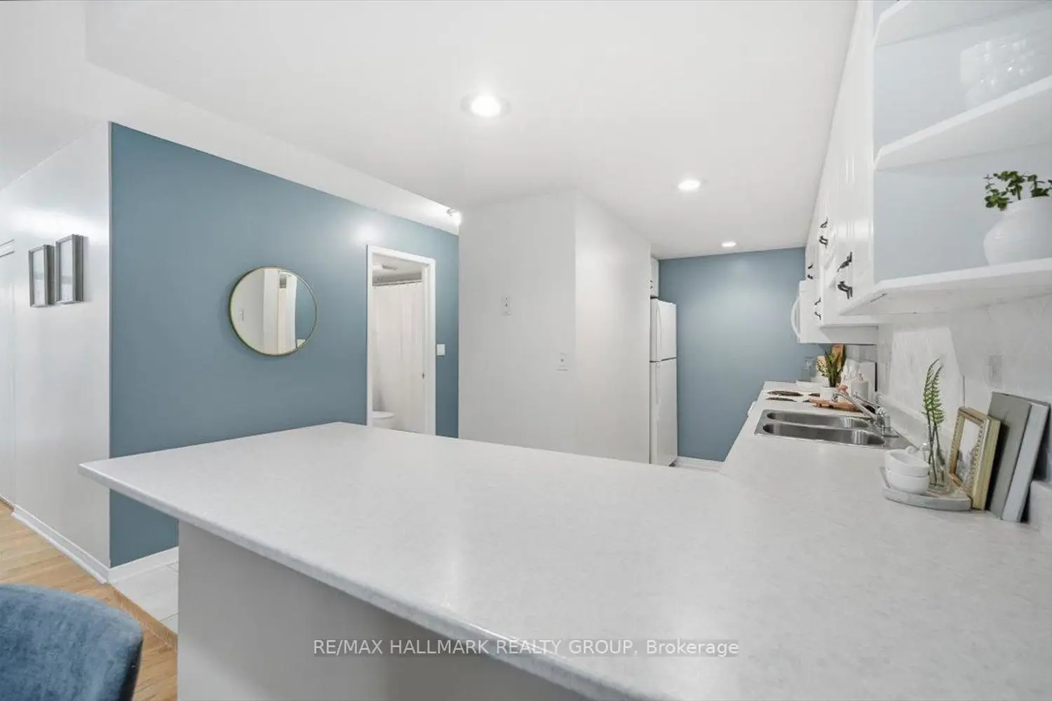 320 Centrum Boulevard 206 photo 4