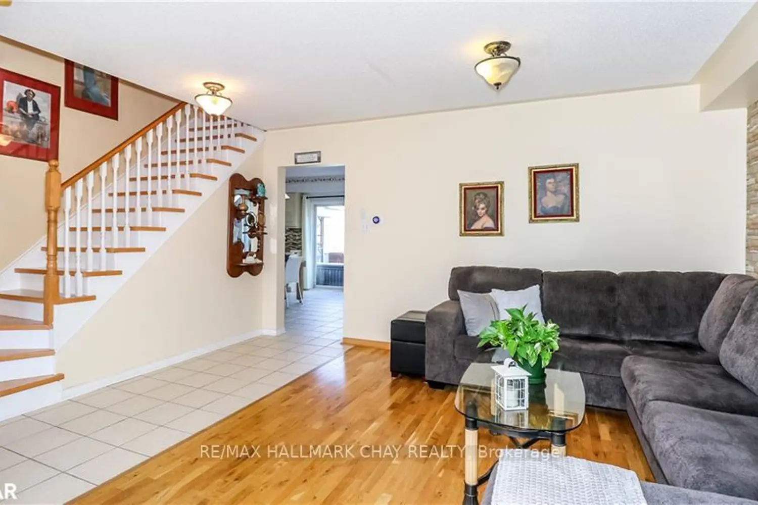 Additional image 4 of 14 Gold Park Gate