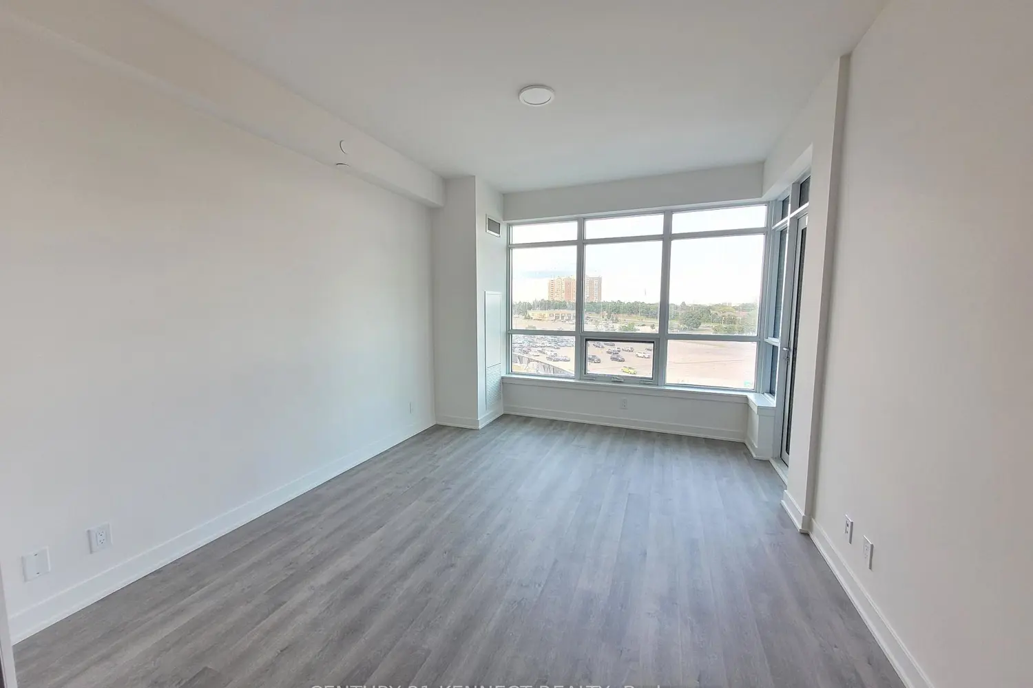 Additional image 2 of 50 Upper Mall Way B-432