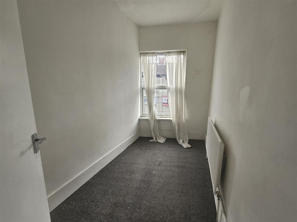 Additional image 6 of 4 bed retail premises to rentFreeman Street, Grimsby DN32