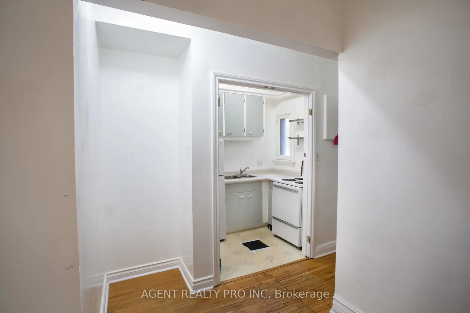 Additional image 20 of 302 Central Street