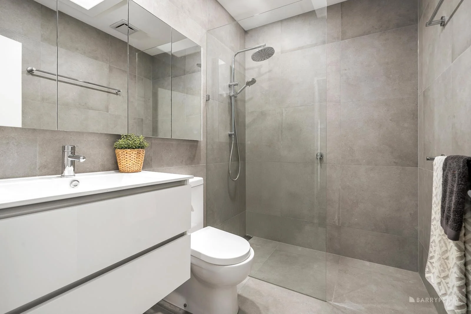 Additional image 13 of 1/53 Norman Street, Ivanhoe VIC 3079