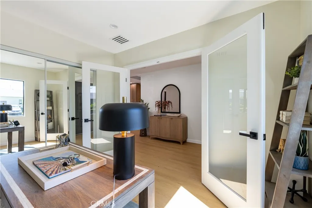 Additional image 17 of 17469 Bullock Street, Encino, CA 91316