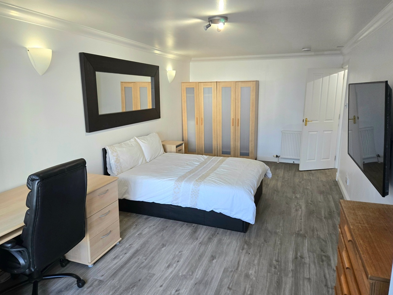 Additional image 2 of Room in a Shared Flat, Crewe Road North, EH5, N1 7GU