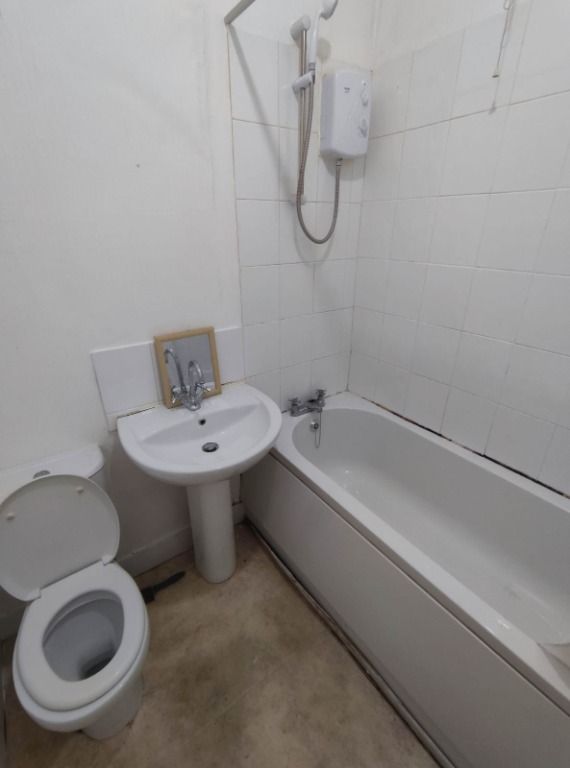 Additional image 5 of 1 bed flat to rentGeorge Street, Paisley, Renfrewshire PA1