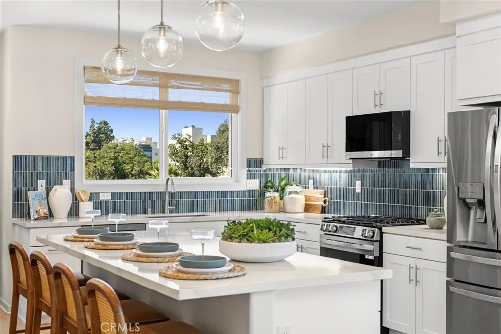 Additional image 14 of 641 E Mission Boulevard, Pomona, CA 91766