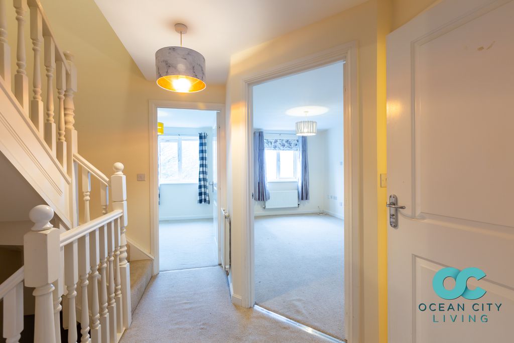Additional image 3 of 4 bed town house to rentBridge View, Plymouth PL5