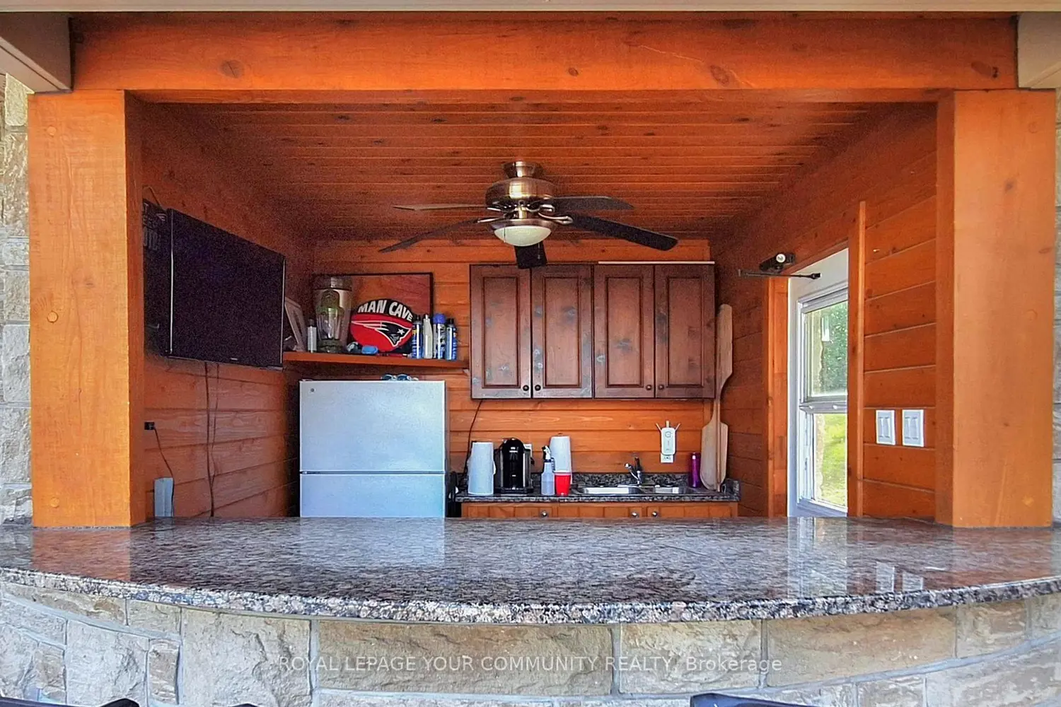 Additional image 17 of 1065 20Th Side Road