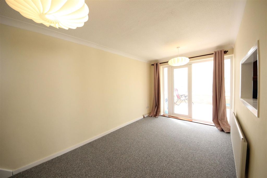 Additional image 5 of 4 bed detached house to rentDunsberry, Bretton, Peterborough PE3