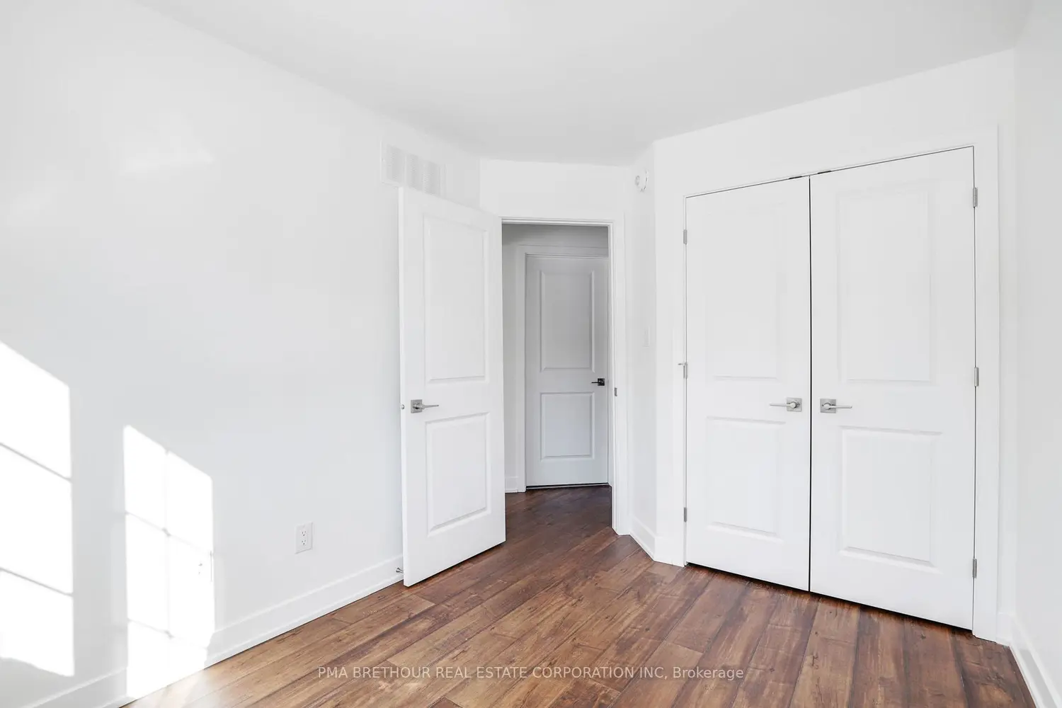 Additional image 9 of 729 St John Street