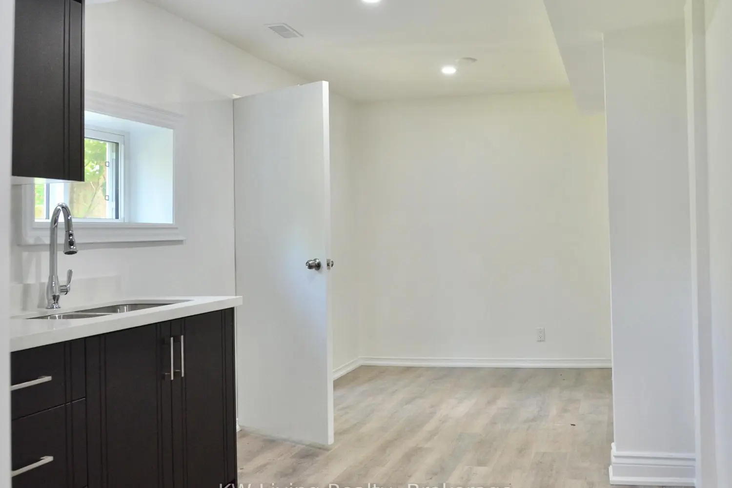 Additional image 13 of 216 Foster Drive