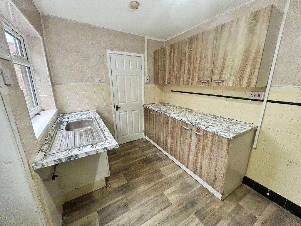 Additional image 4 of 3 bed terraced house to rentWintringham Road, Grimsby, Lincolnshire DN32