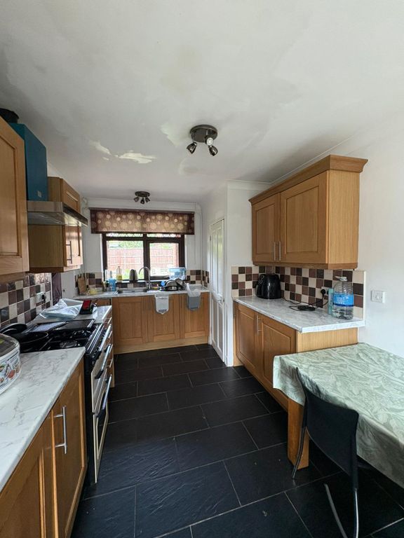 Additional image 3 of 3 bed flat to rentBuckingham Road, Norwich, Norfolk NR4