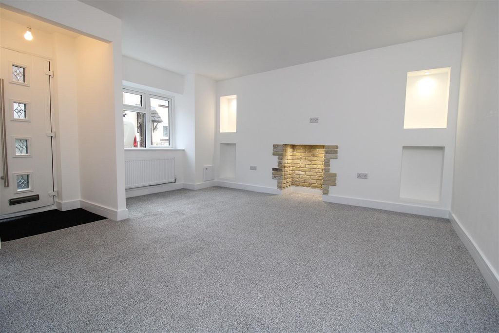 Additional image 4 of 2 bed property to rentPoplar Street, Troedyrhiw, Merthyr Tydfil CF48