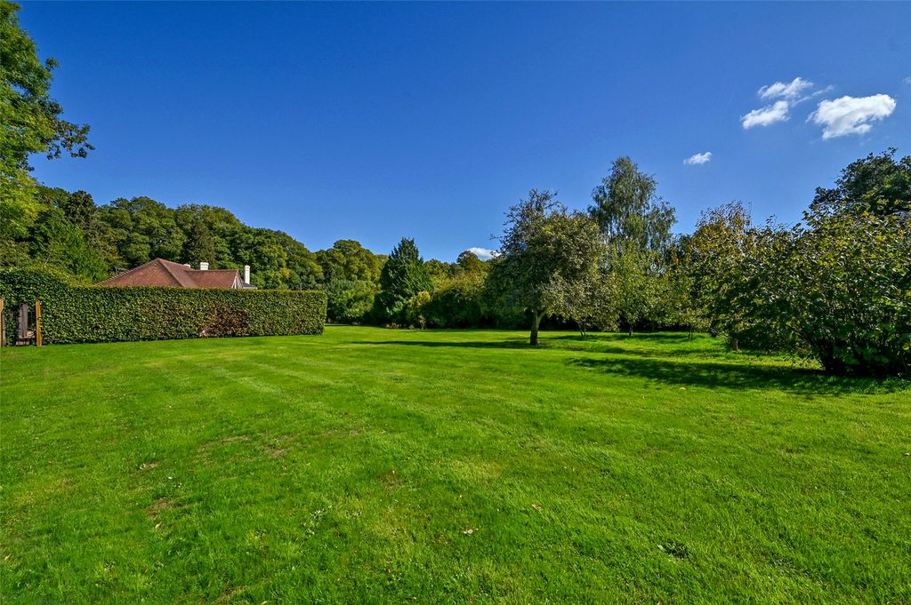 Additional image 22 of 5 bed detached house to rentHighmoor Cross, Henley-On-Thames, Oxfordshire RG9
