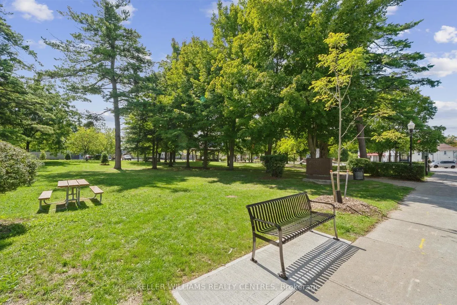 Additional image 13 of 948 Lake Drive