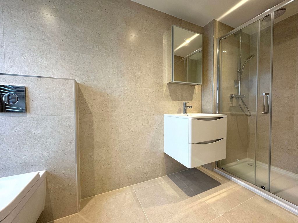 Additional image 6 of 2 bed flat to rentApt 4 5 Duhamel Place, St Helier JE2