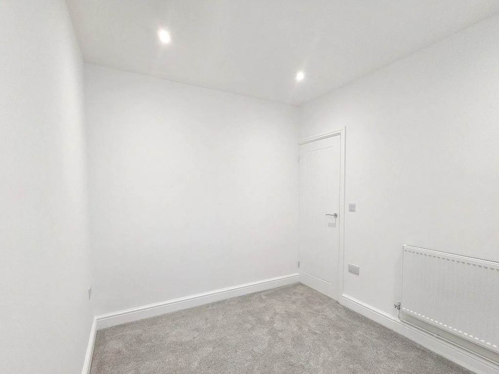 Additional image 8 of 3 bed bungalow to rentManor Way, Neath SA11