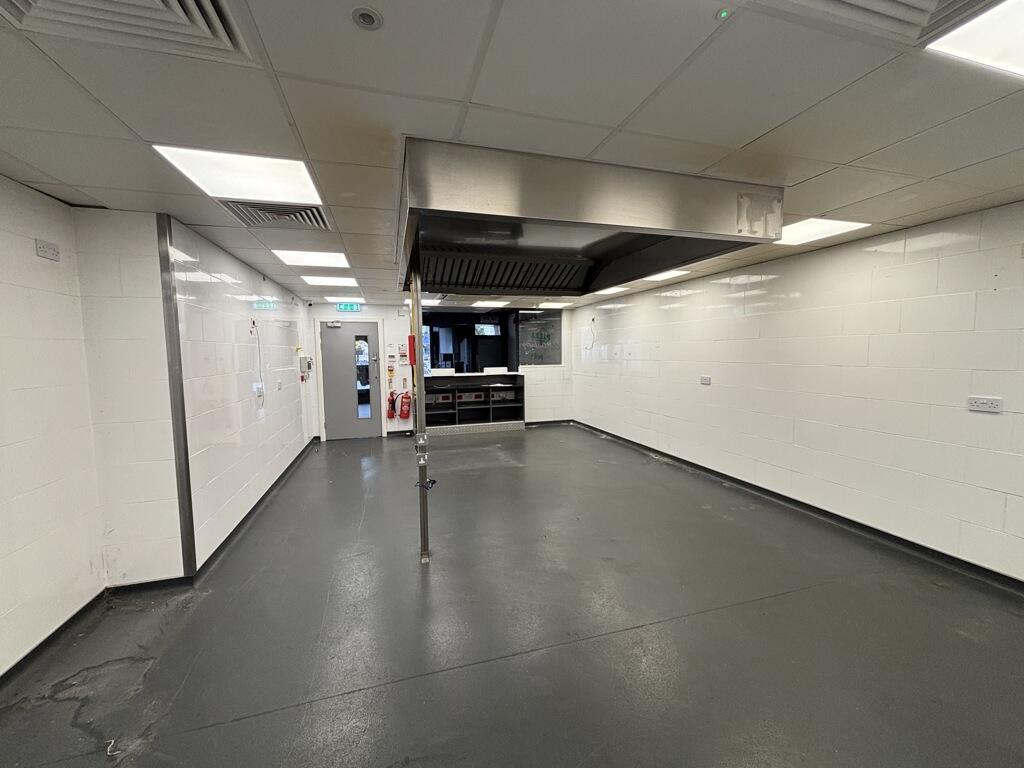 Additional image 8 of 17-18 Market Place, Glastonbury, Somerset, BA6 9HL