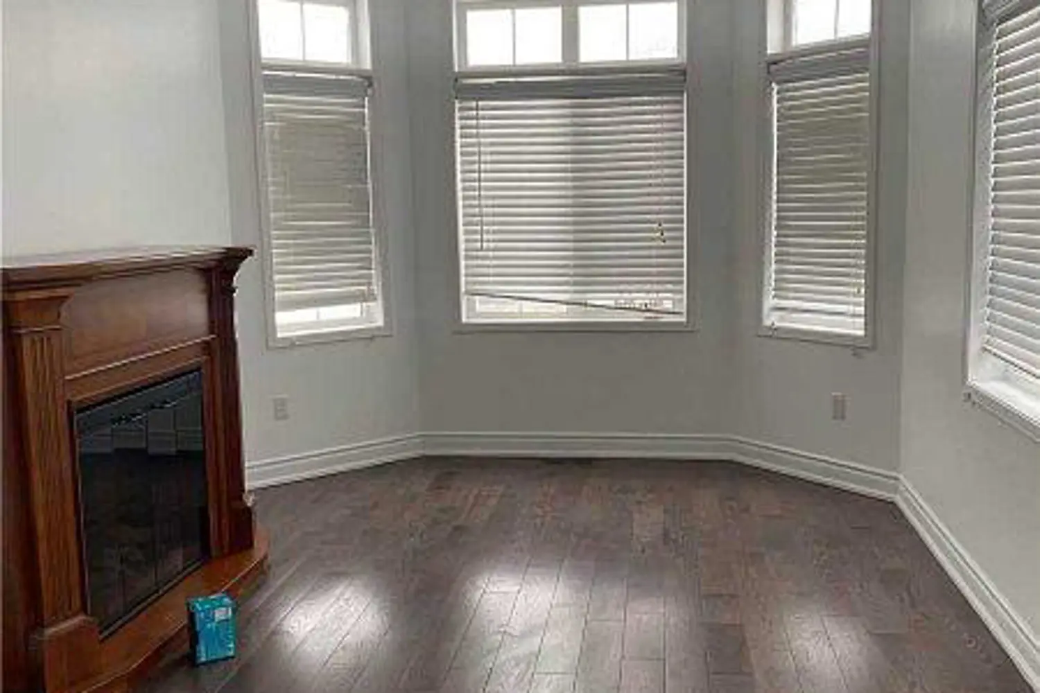 Additional image 12 of 3866 Thomas Street