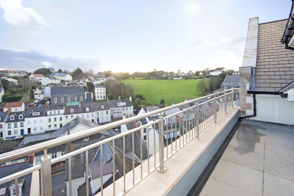 Additional image 11 of 2 bed flat to rentCordier Hill, St Peter Port GY1