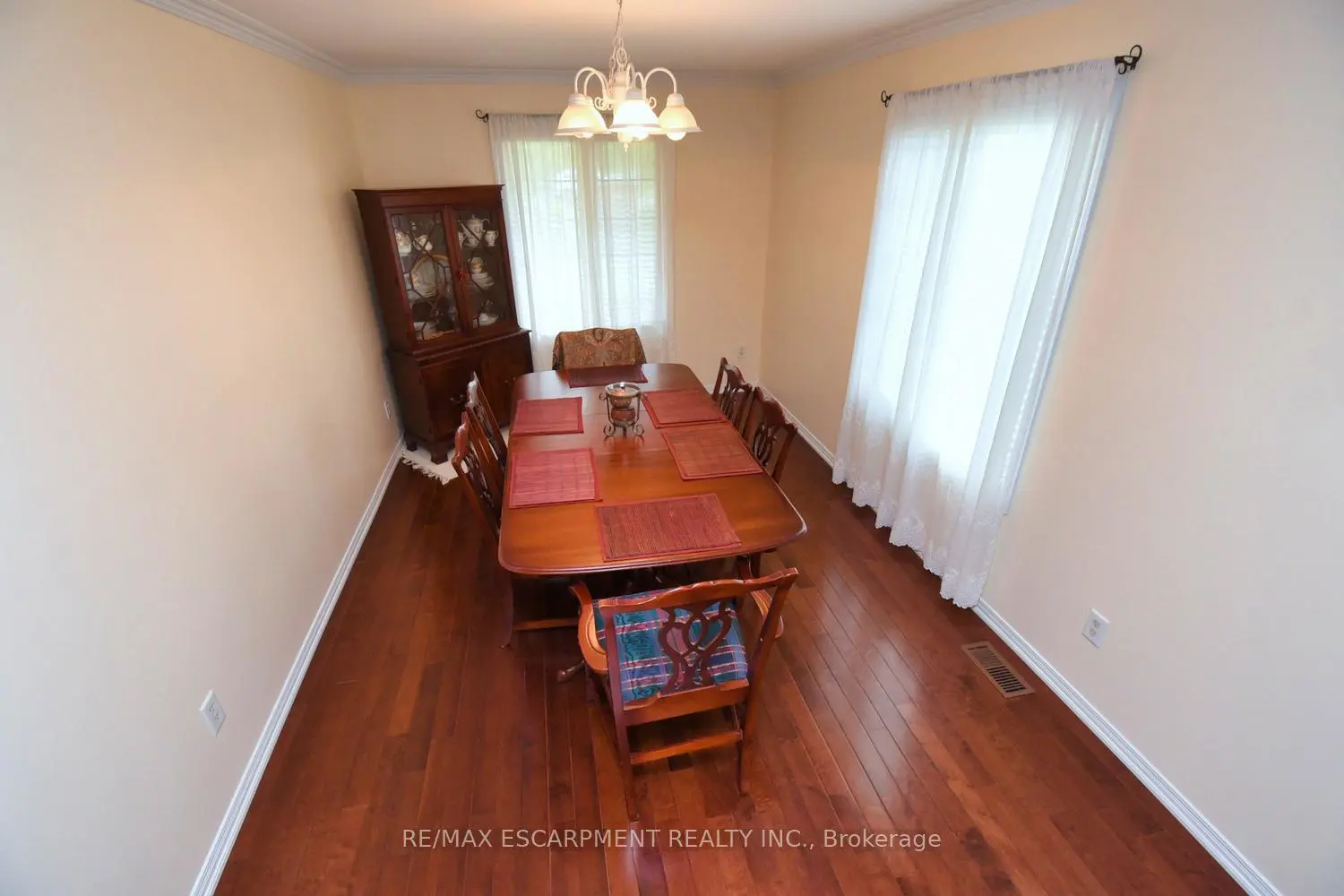 Additional image 6 of 7 Southside Place 49