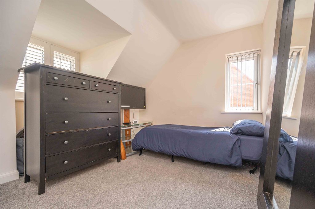 Additional image 9 of 5 bed property to rentLondon Road, Corby NN17