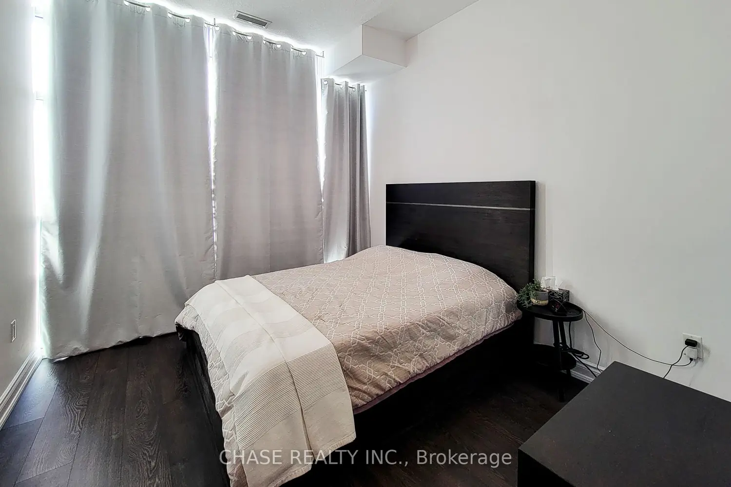 Additional image 5 of 125 Shoreview Place 638