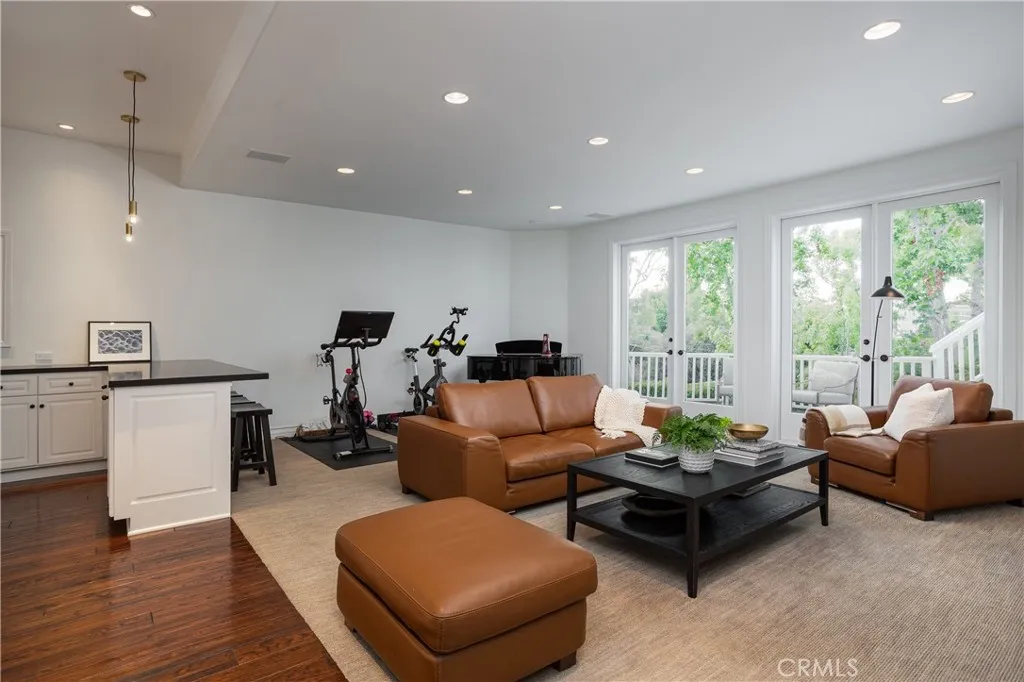 Additional image 26 of 212 Kings Pl, Newport Beach, CA 92663