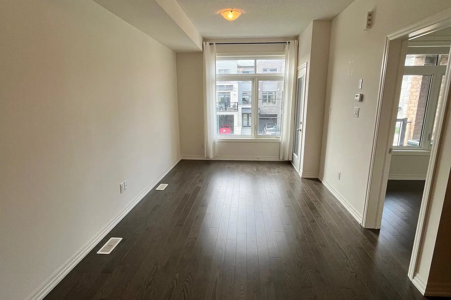 Additional image 7 of 53 Vantage Loop