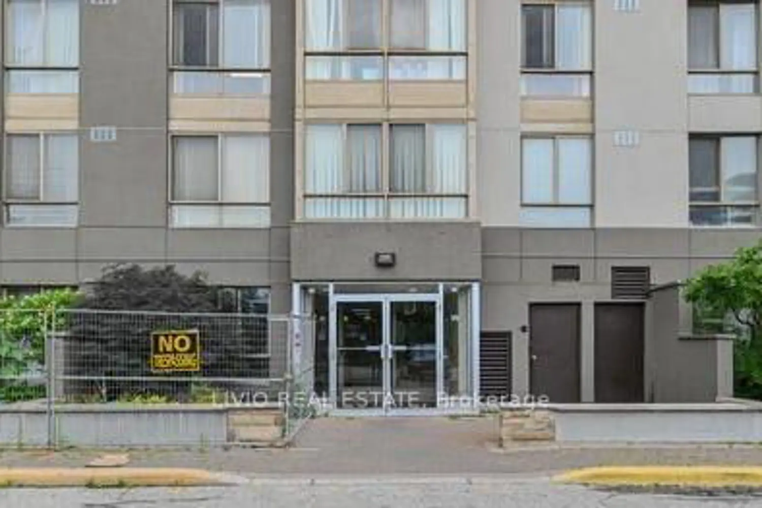 2470 Eglinton Avenue 706