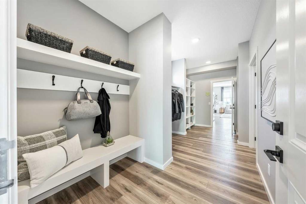 Additional image 5 of 56 Osprey Hill Place SW, Calgary, AB, T3B6R9