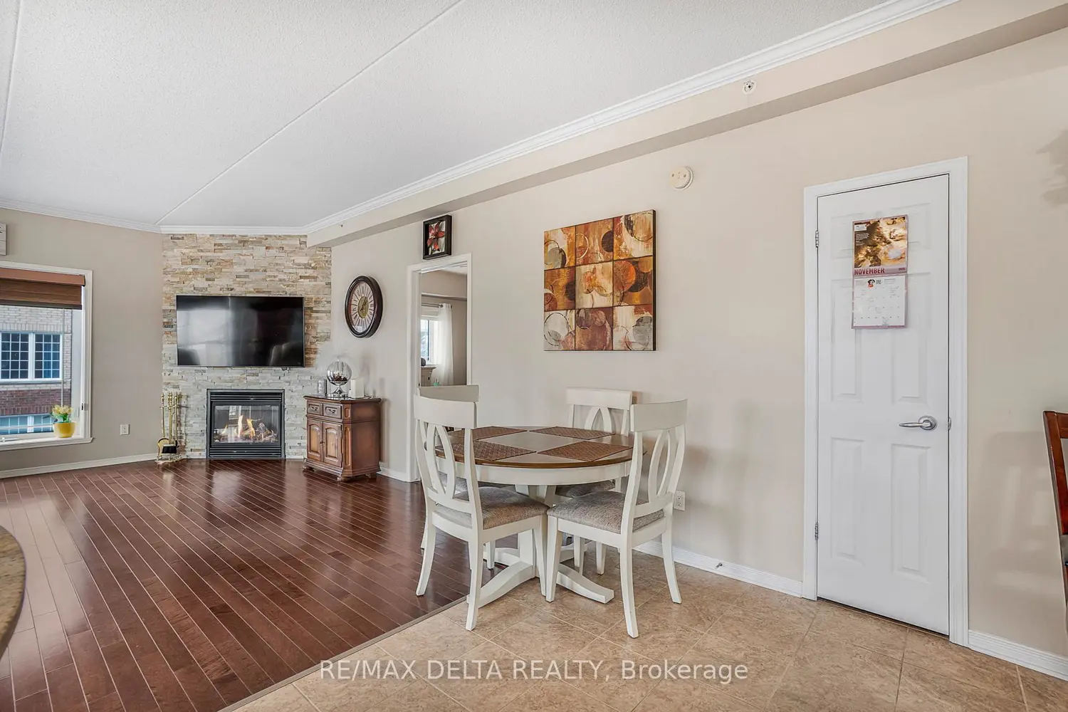 Additional image 5 of 2376 Albert Street 203