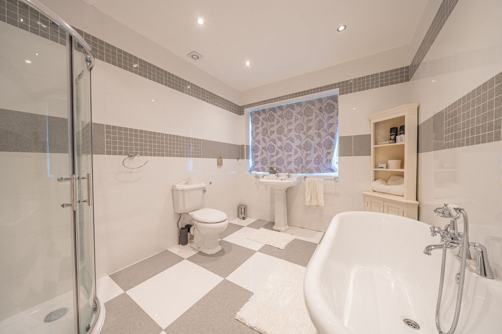 Additional image 18 of Land to rentOne Oak, Tarn Lane, Leeds LS17