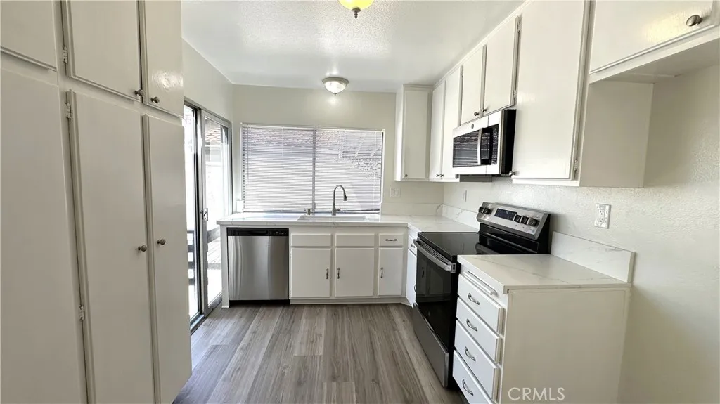 Additional image 8 of 19519 Rinaldi Unit 57, Porter Ranch, CA 91326