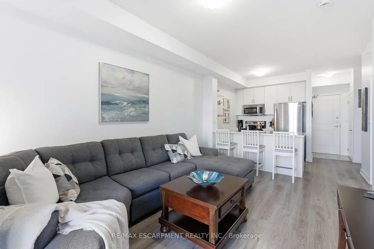 Additional image 10 of 35 Southshore Crescent 228