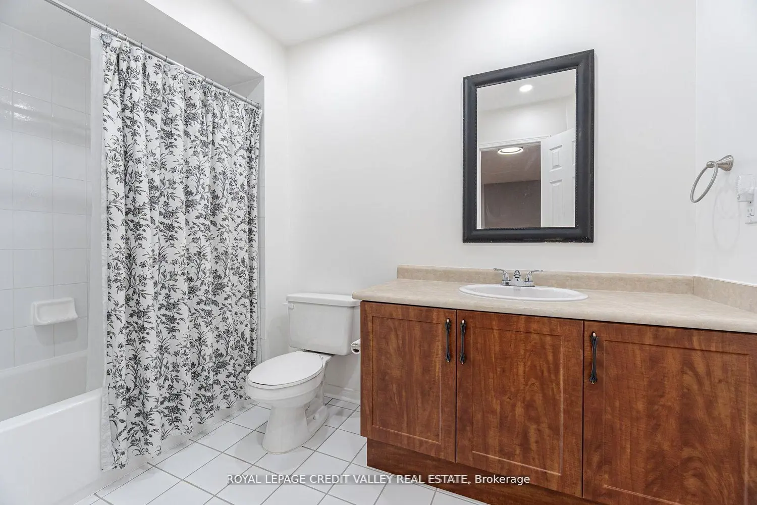 Additional image 11 of 12 Greenhalf Drive