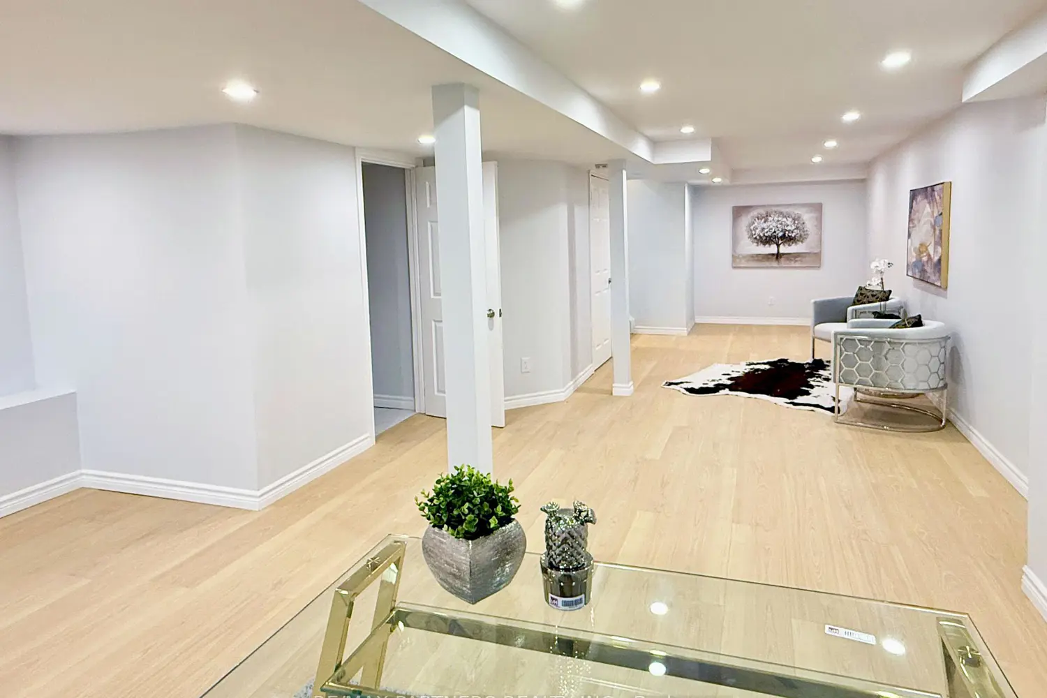 Additional image 14 of 516 Bur Oak Avenue