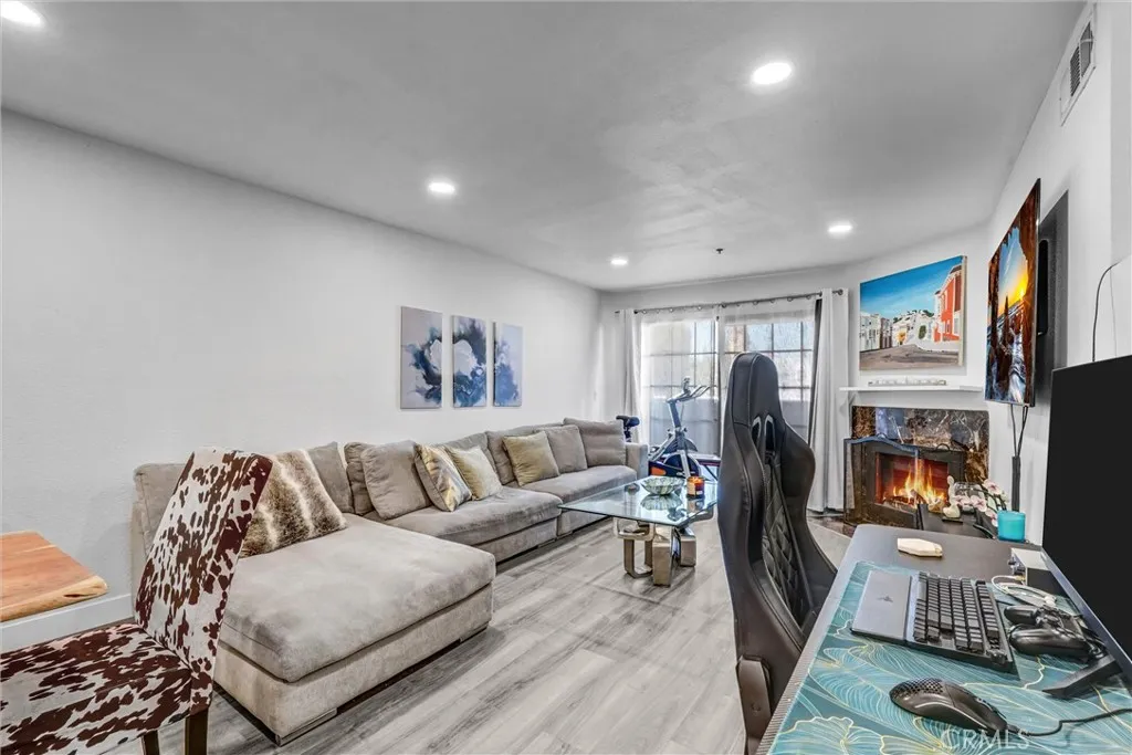 Additional image 39 of 6545 Reseda Boulevard Unit 6, Reseda, CA 91335