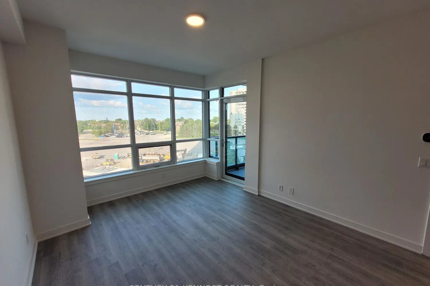 Additional image 16 of 50 Upper Mall Way B-432