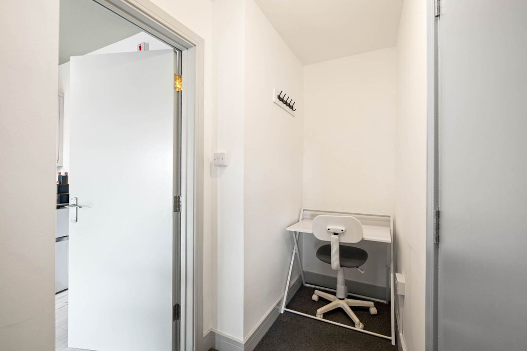 Additional image 2 of 1 bed flat to rentMarket Place, Market Rasen LN8