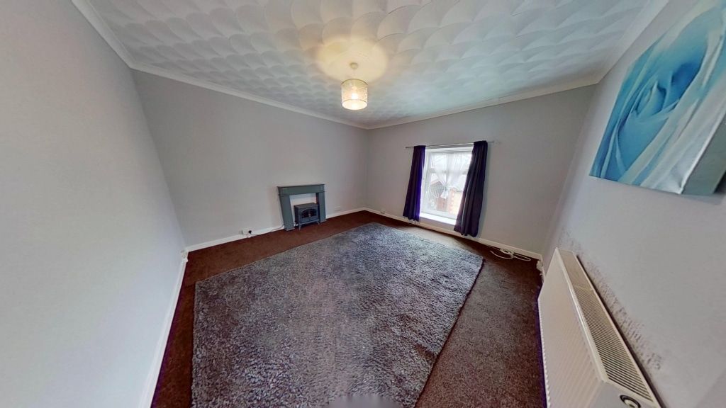 2 bed flat to rentHowell Street, Cilfynydd CF37 photo 3