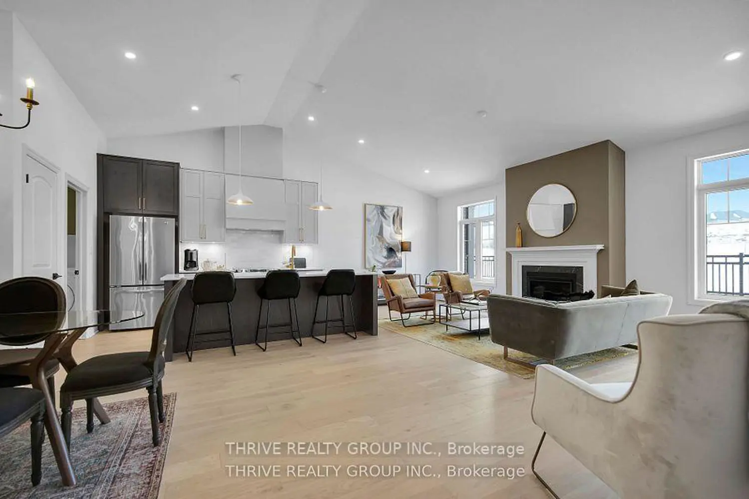 1080 Upperpoint Avenue 15 photo 5