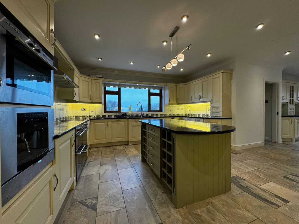 Additional image 17 of 5 bed detached house to rentSt. Kenelms Road, Halesowen B62