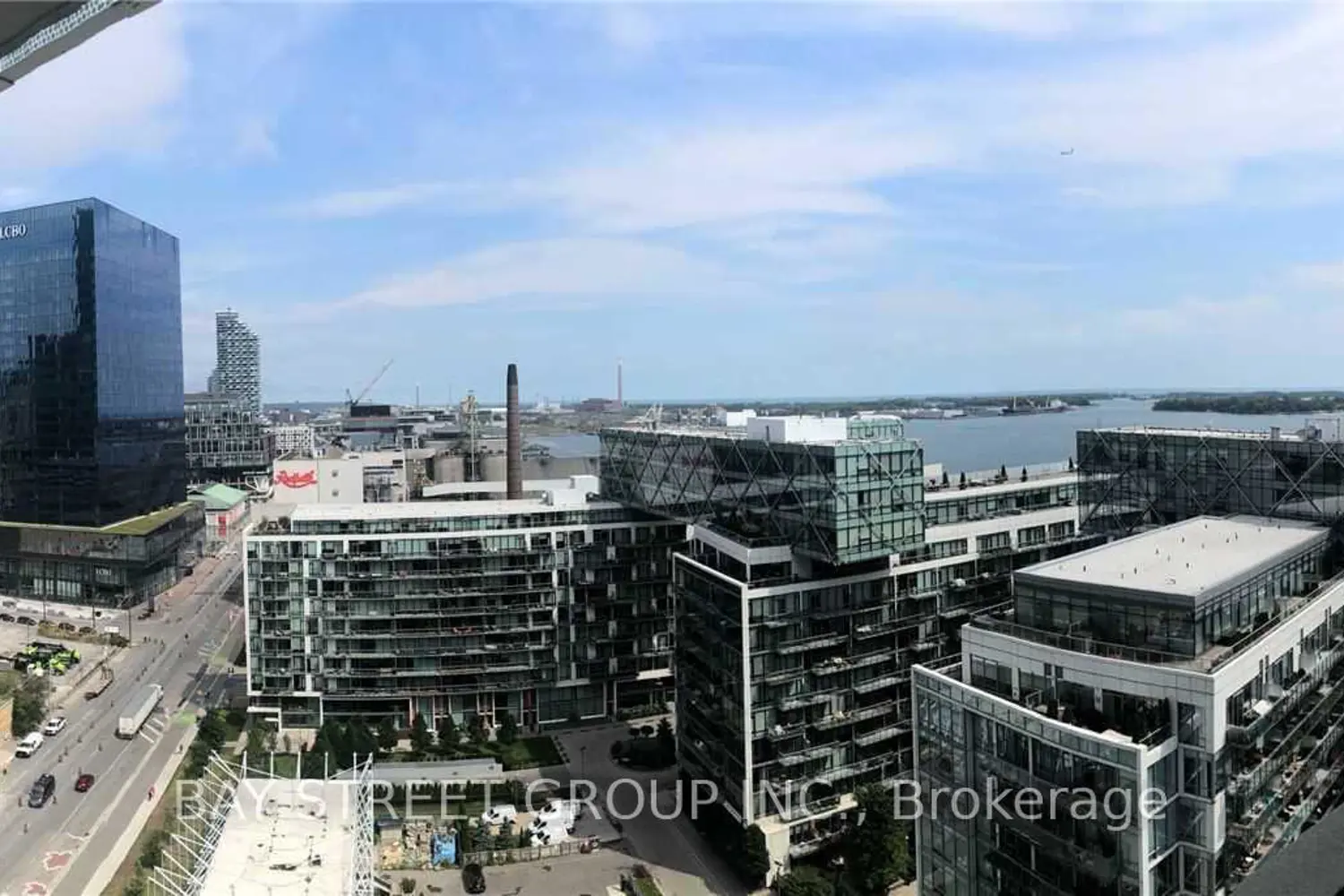 Additional image 2 of 15 Queens Quay 1810