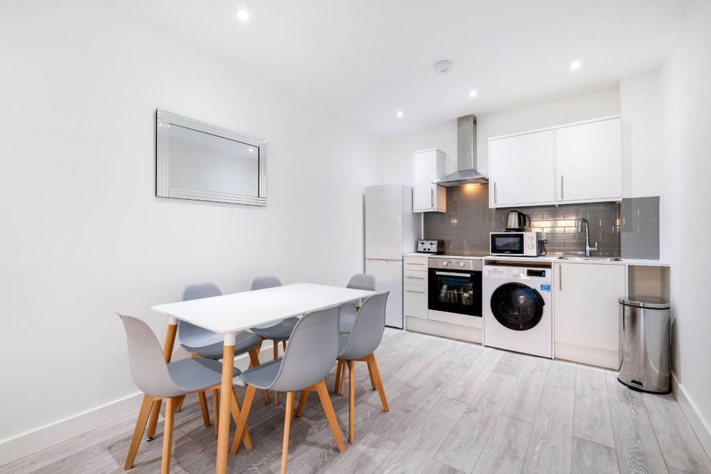Additional image 5 of 1 bed flat to rentCorporation Street, Corby NN17