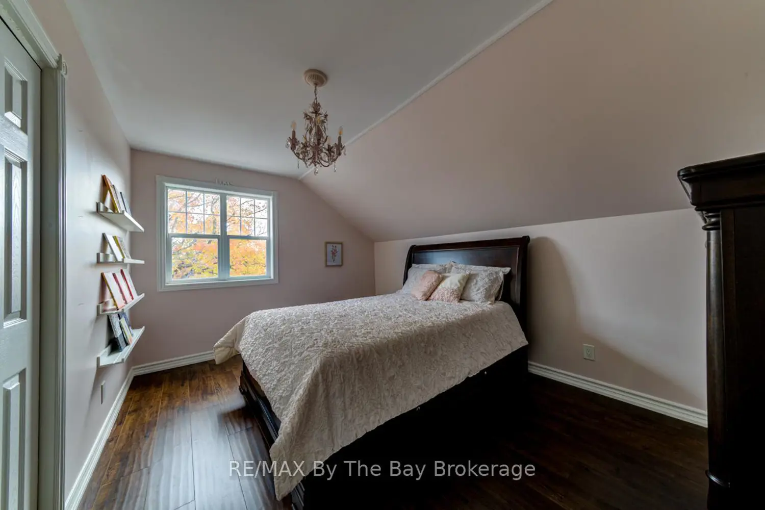 Additional image 3 of 1595 County 42 Road